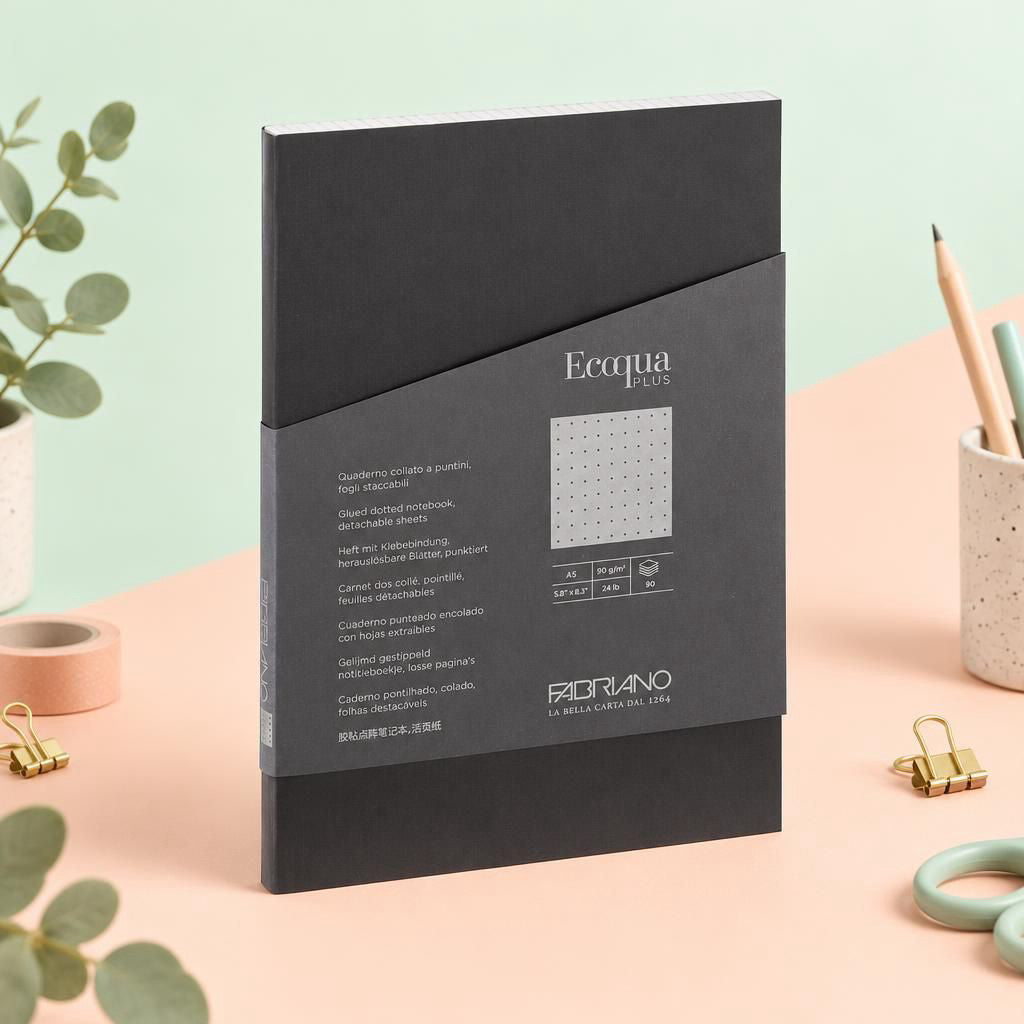 Generiert: [0679a451-c5e7-4681-8b15-6013ea9bcba2] Hauptbild – Fabriano Ecoqua Plus Block - nero - A5 - dots
