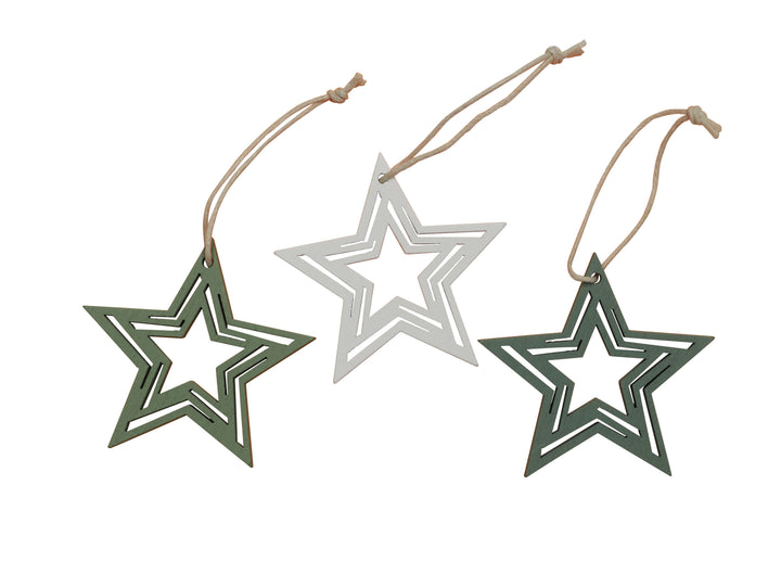 Ciondolo stella in legno bianco e verde con motivo a stelle sfalsate su corda naturale per decorazione natalizia