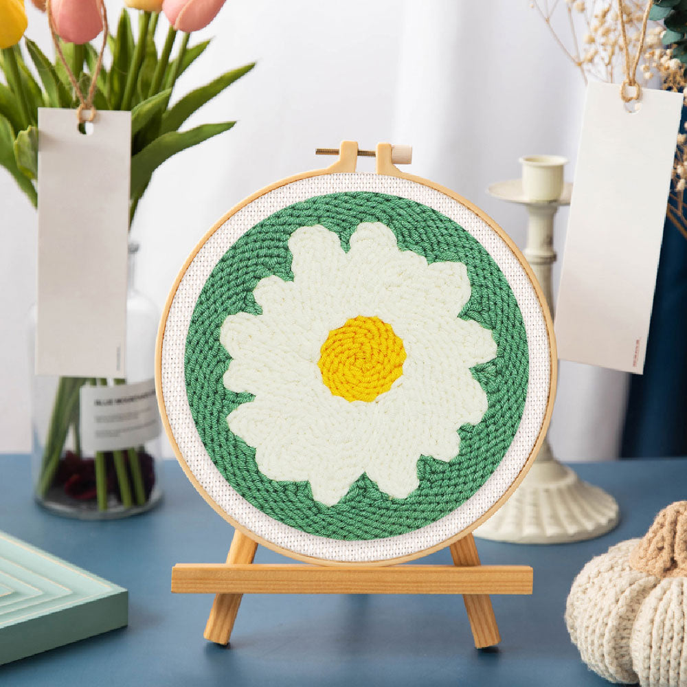 Punch Needle 20x20 Weisses Gänseblümchen