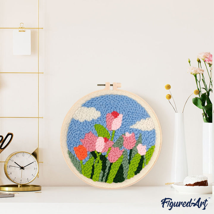 Punch Needle 20 x 20 cm Tulpen und blauer Himmel