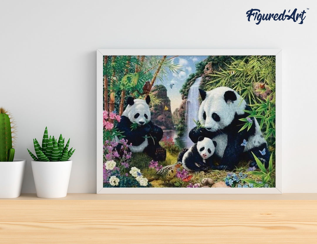 Diamond Painting 40x50 gerollte Leinwand Figured’Art Pandafamilie - Kidis Art