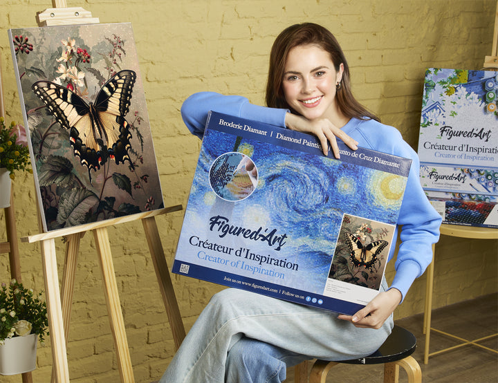 Diamond Painting 40x50 auf Keilrahmen gespannt Figured’Art Machaon und weiße Blumen - Kidis Art