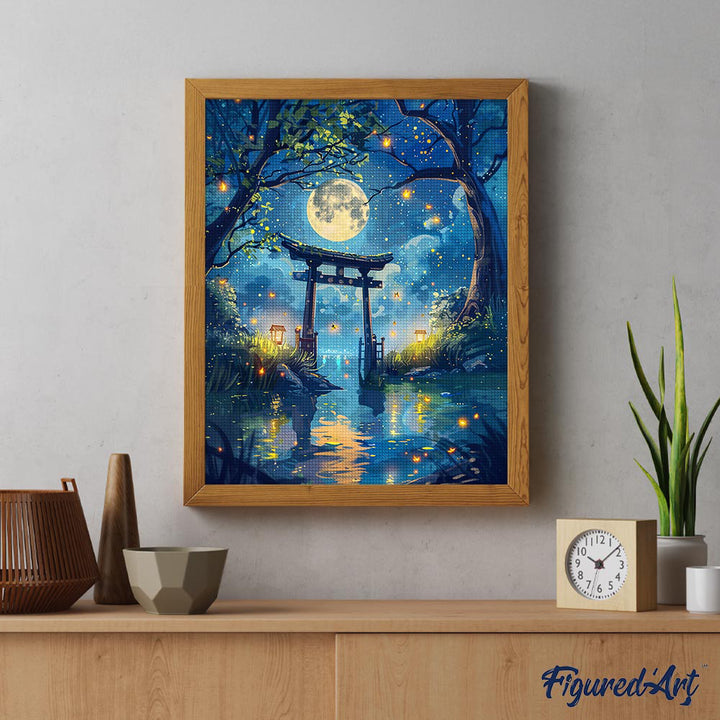 Diamond Painting 40x50 gerollte Leinwand Figured’Art Torii im Mondlicht und Glühwürmchen - Kidis Art