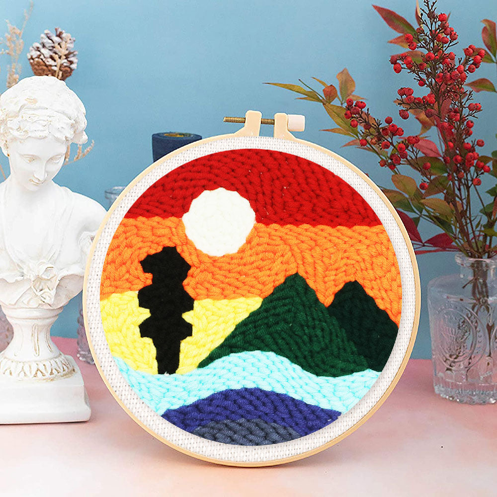 Punch Needle 20x20 Berg und Sonnenuntergang