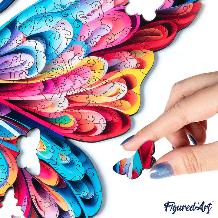 Holzpuzzle 2D Design – Wunderschöner Regenbogenfalter