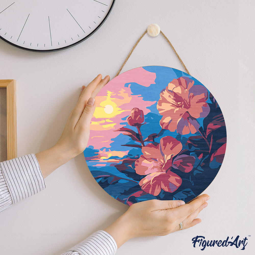 Malen nach Zahlen auf Holzscheibe – Hibiskus bei Sonnenuntergang - Kidis Art