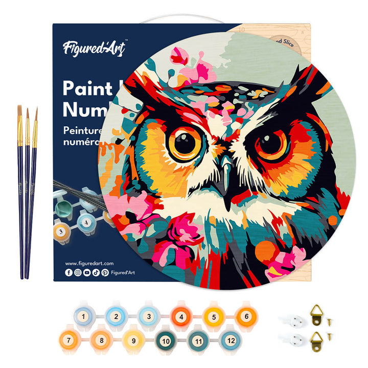 Malen nach Zahlen auf Holzscheibe – Fantasie-Eule und Blumen