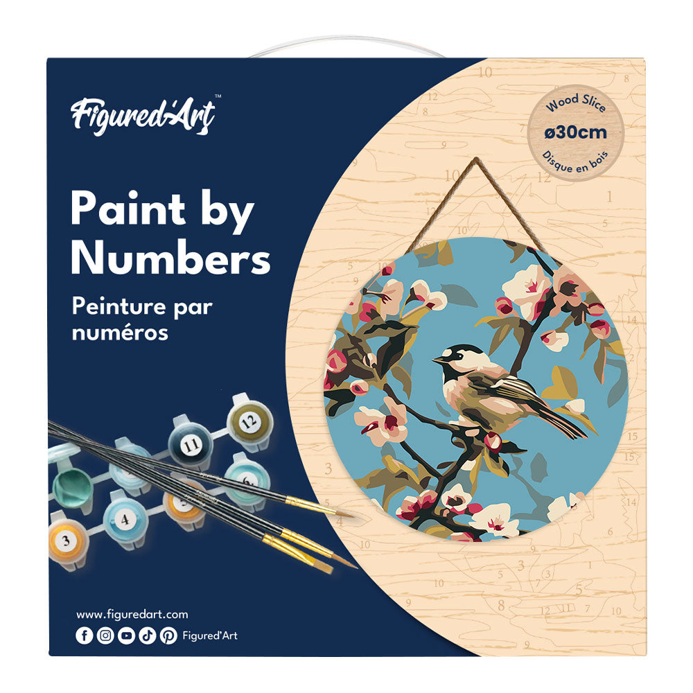 Malen nach Zahlen auf Holzscheibe – Vogel auf einem Ast