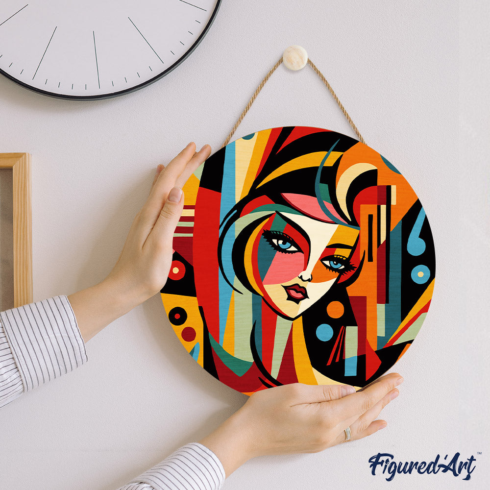 Malen nach Zahlen auf Holzscheibe – Abstrakte Frau im Picasso-Stil - Kidis Art