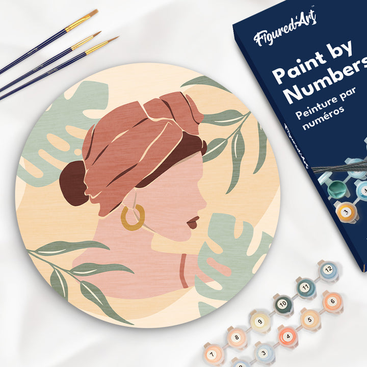 Malen nach Zahlen auf Holzscheibe – Frau mit Turban im Profil