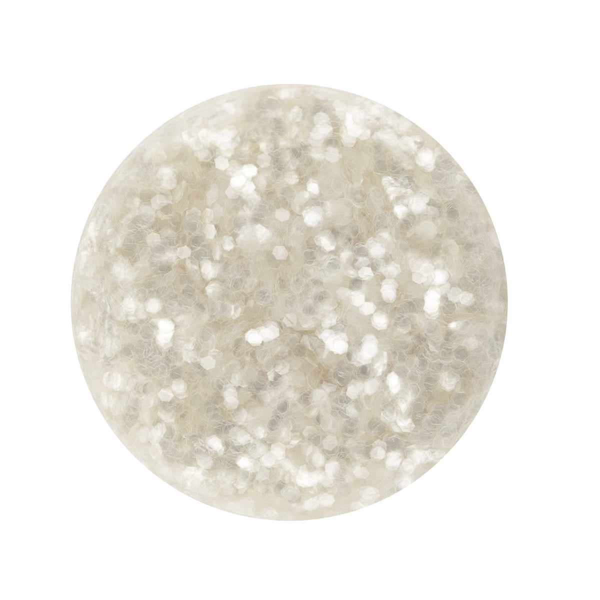 Primo piano di particelle fini di glitter bio bianco con lucentezza madreperlacea