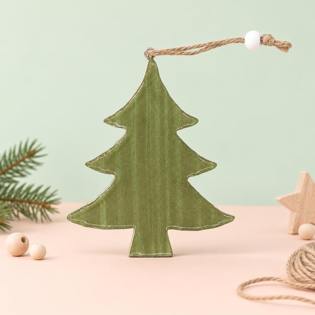 Hauptbild – Holz-Baum grün mit Hänger