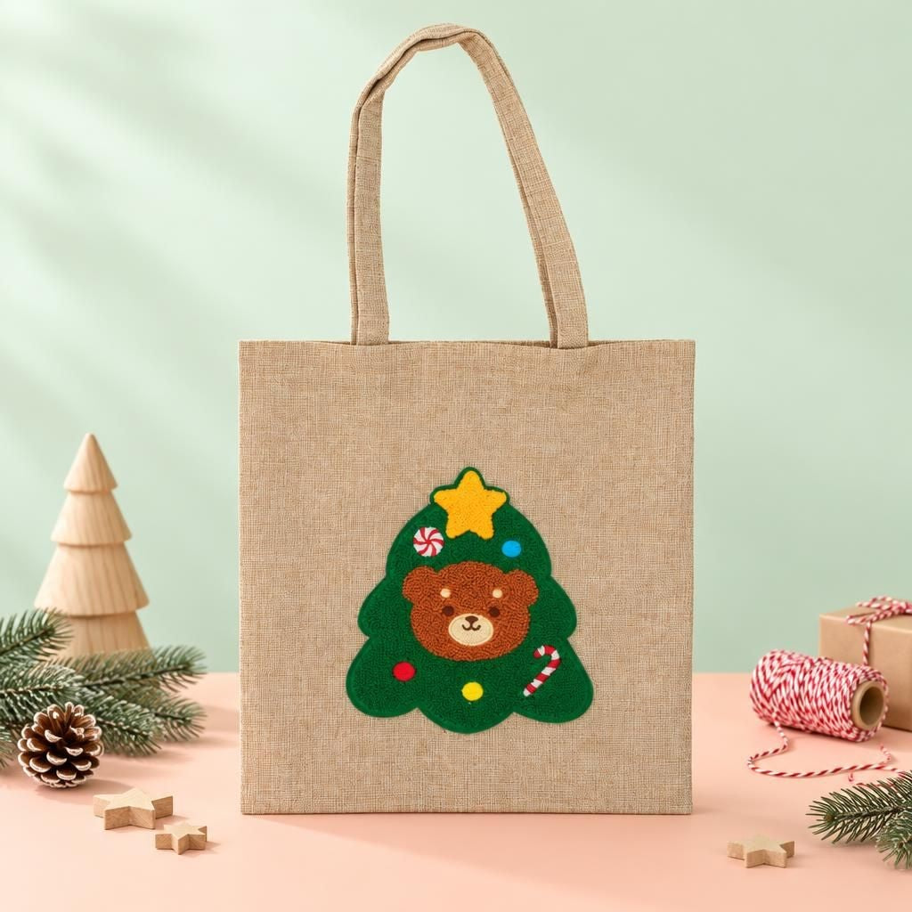 Hauptbild – Jutesack Tannenbaum mit Bär