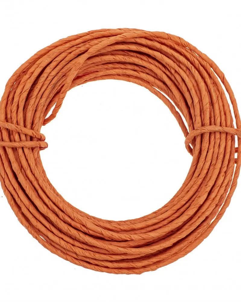 Nahaufnahme orangefarbener Papierwickeldraht, 2mm x 10m, gedrehte Textur