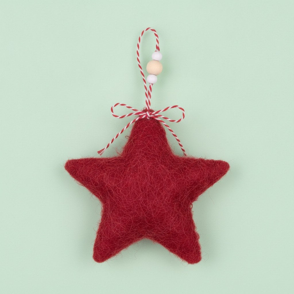 Flachliegender roter Plüschstern Weihnachtsornament mit Binde cord-Schleife und Holzperzen