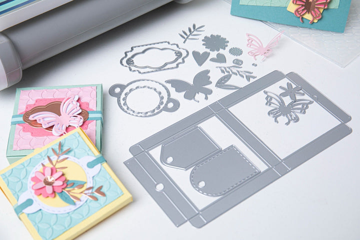 Sizzix Big Shot PLUS Starter Kit 2 - Kidis Art